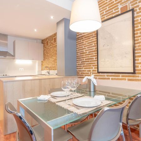 Serennia Cest Apartamentos Arc De Triomf Barcelona Bagian luar foto